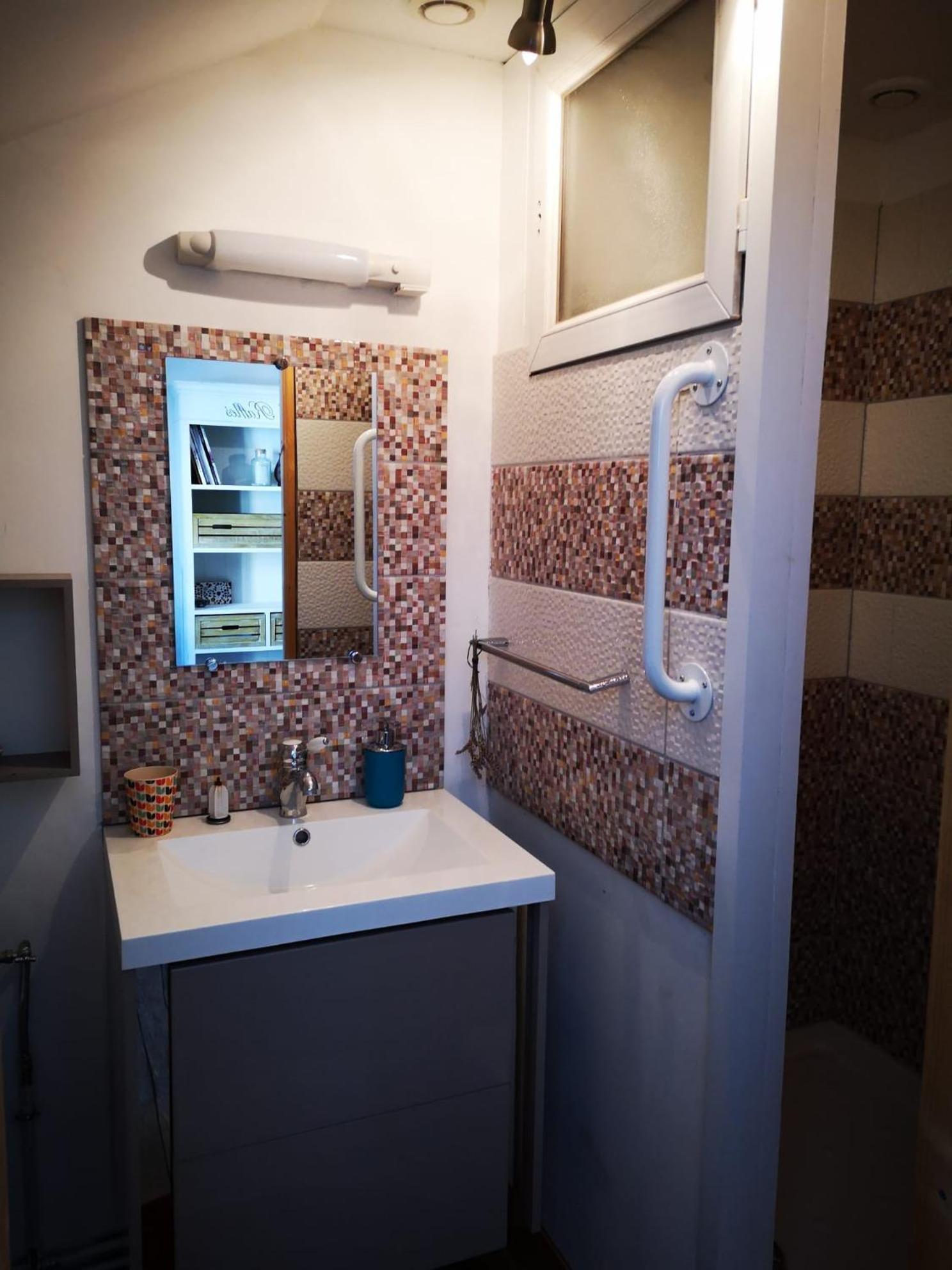 Chambres Avec Salle De Bains Et Cuisine En Centre Ville アルジャントン・シュル・クルーズ エクステリア 写真