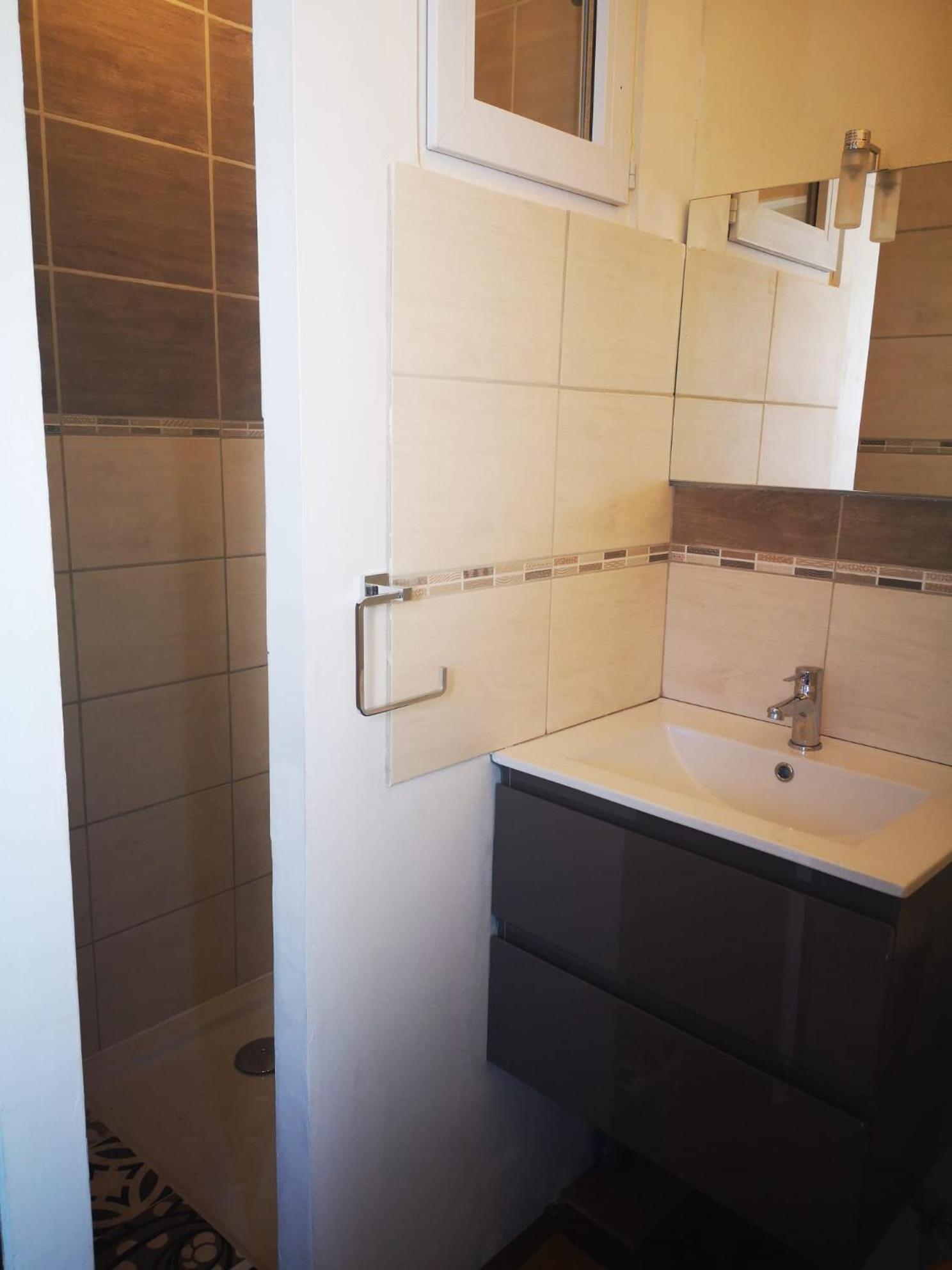 Chambres Avec Salle De Bains Et Cuisine En Centre Ville アルジャントン・シュル・クルーズ エクステリア 写真